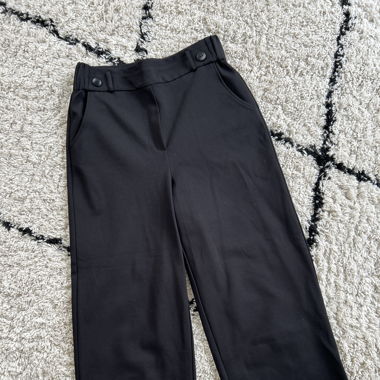 Black wide leg trousers (culotte style)