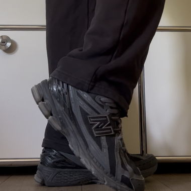New Balance 1906R