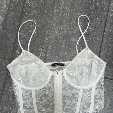 Weisses bershka top