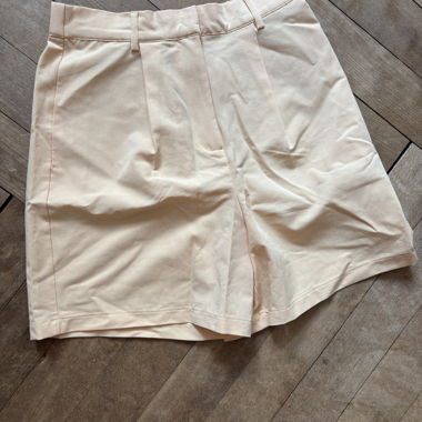 Shorts jaune clair
