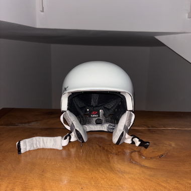 Ski helmet