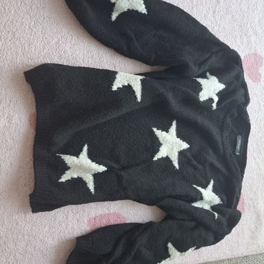 Maglione nero con stelle