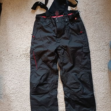 Snowboard bib pants (with Recco reflector)