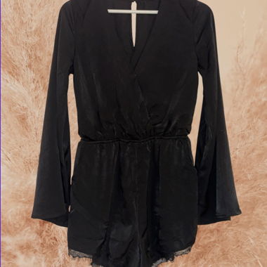 Combishort nero a maniche lunghe