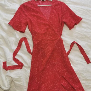 Vestito rosso a pois