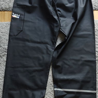 Pantaloni da pioggia neri rukka