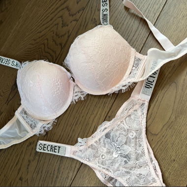 Ensemble soutien-gorge Victoria's Secret en dentelle