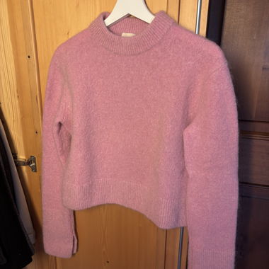 H&M Pink Cropped Mohair Wool Sweater