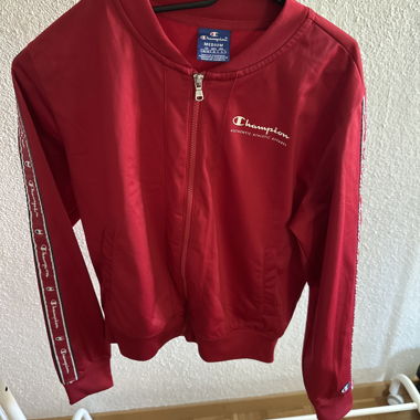 Champion rote Trainingsjacke