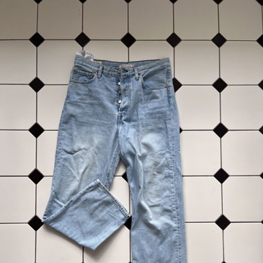 Levi's