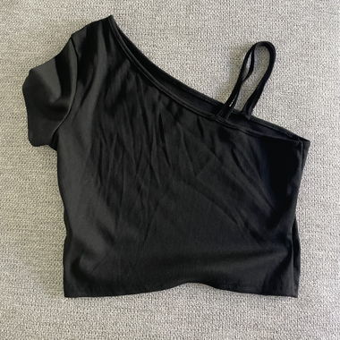 Top asimmetrico nero