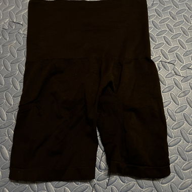 Gaine noire pour femme
