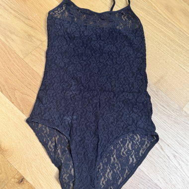 Body in pizzo nero