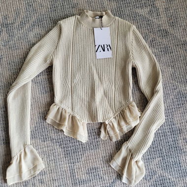 Zara croptop mit Rüschen