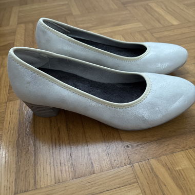 Vintage Heels 37