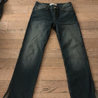 Pantaloni stone washed di Bershka