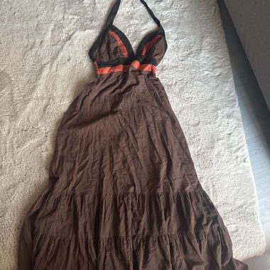 Braunes Kleid