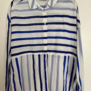 Bluse mit streifen 