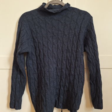 Dark blue-grey knit sweater, 100% pure wool