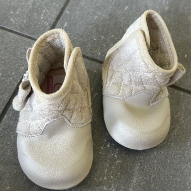 Chaussures bébé en cuir taille 15