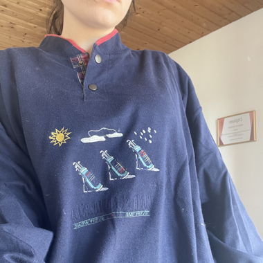 golf motive sweater