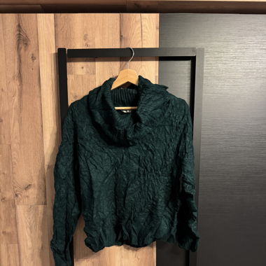 Willow Bay Cable Knit Sweater