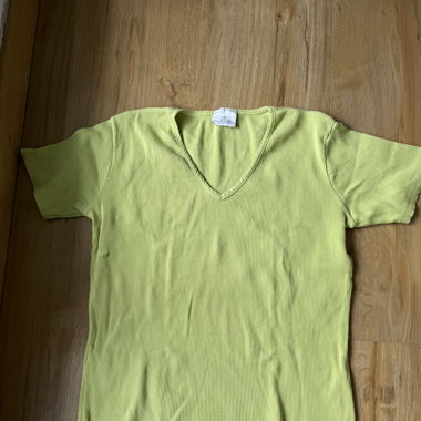 Yellow green top