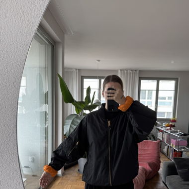 Dünne Bomberjacke