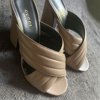 Mules Gucci beige