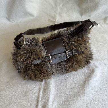 Y2k Faux-Fur Schultertasche