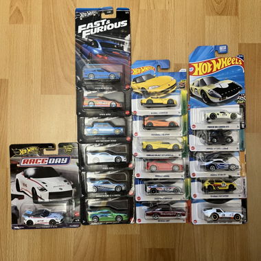 Hot Wheels-Autolot