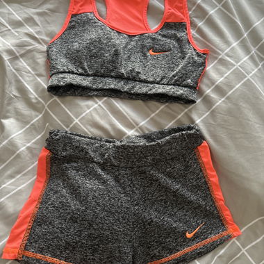 Ensemble de sport 