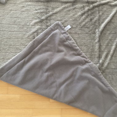 Fluffy reversible throw grey