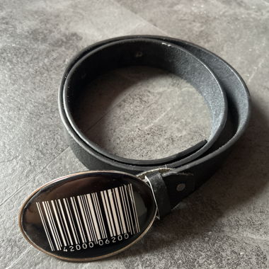 Ceinture en cuir noir à code QR