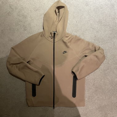 Nike Tech (Beige)
