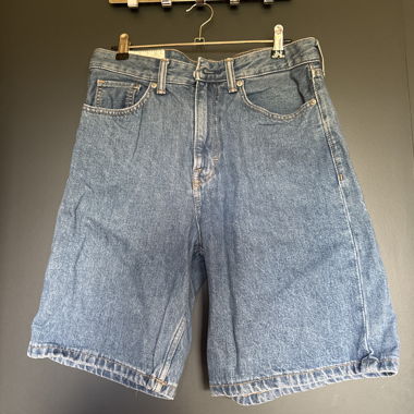 Short in denim