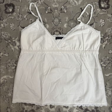 Brandy Melville weisses Spitzen-Camisole-Top