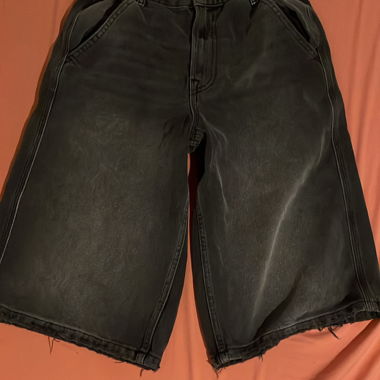 BERSHKA GRIS JORT UNISEXE