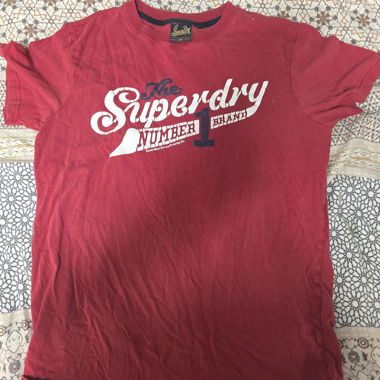 T-shirt Superdry rosso