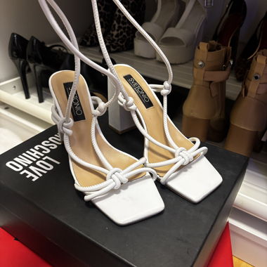 SVETONIO ROMA Lace-Up Heels