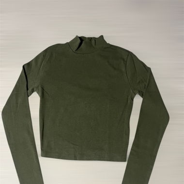 Grünes langarm shirt