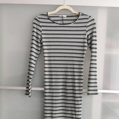 Langes Bodycon Kleid Bershka