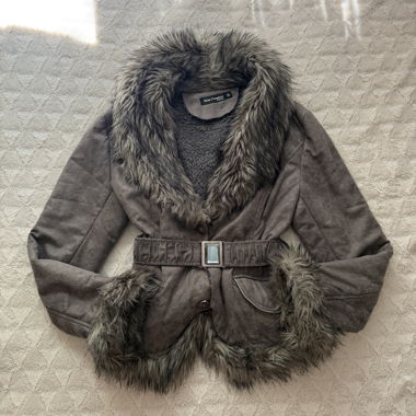 Giacca vintage corta in pelliccia grigia S