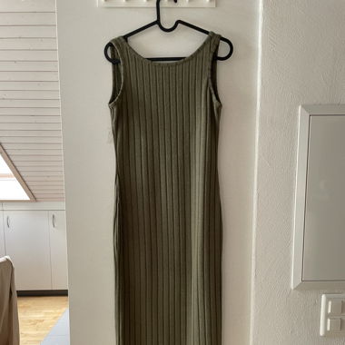Rückenfreies Stoffkleid