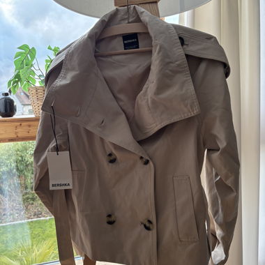 Bershka Trenchjacke beige XS