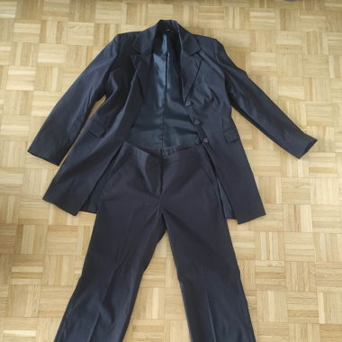 Complet pantalon-veste femmes, comme neuf, prune