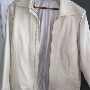 Veste en cuir blanche