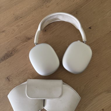 Apple AirPods Max Starlight