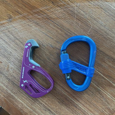 Smart belay device & carabiner