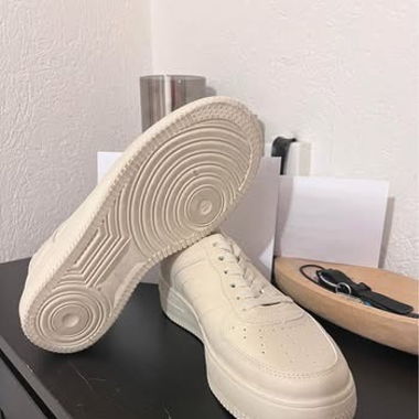 Damensneaker Gr. 41